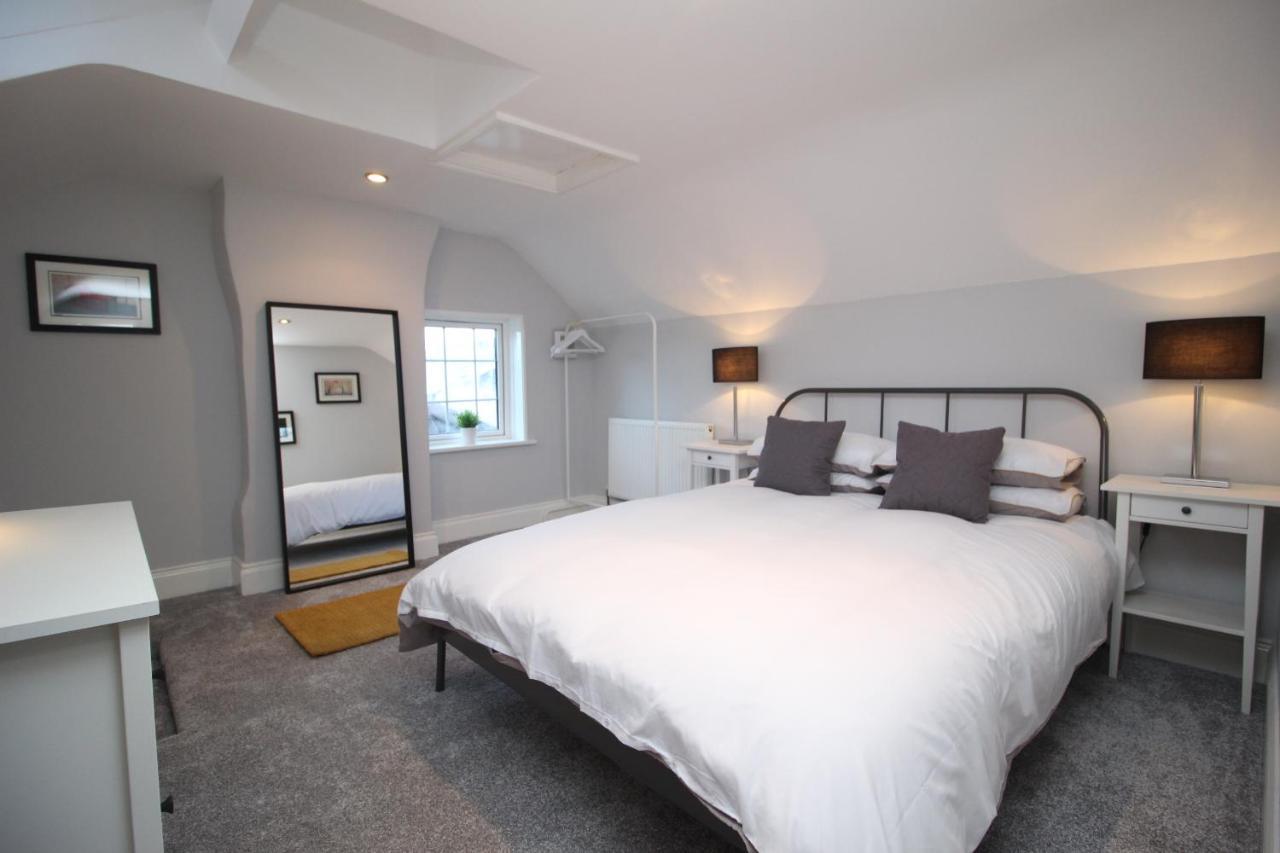 Belmore Place, Charming Mews House, Town Centre * Cheltenham